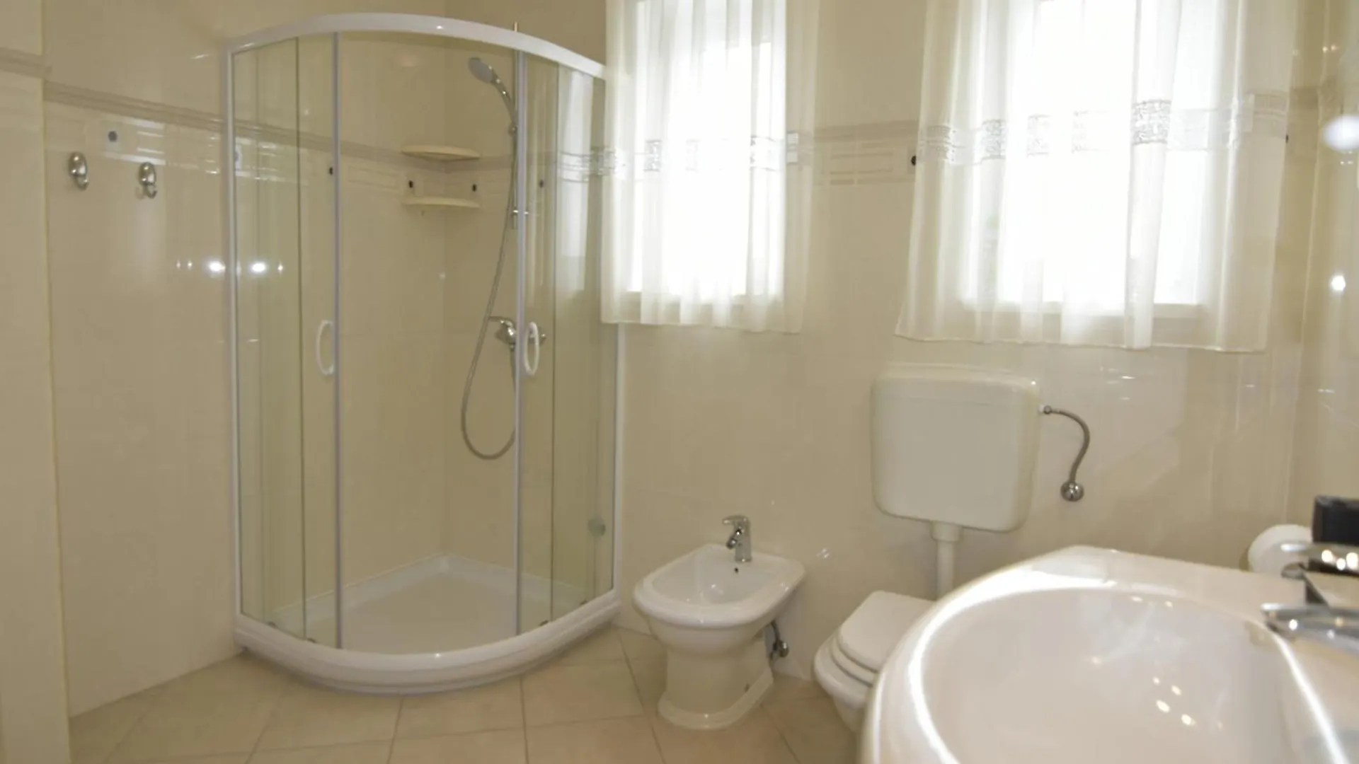 Family Friendly House With A Swimming Pool Umag - 22775 Villa 0*,  Horvátország