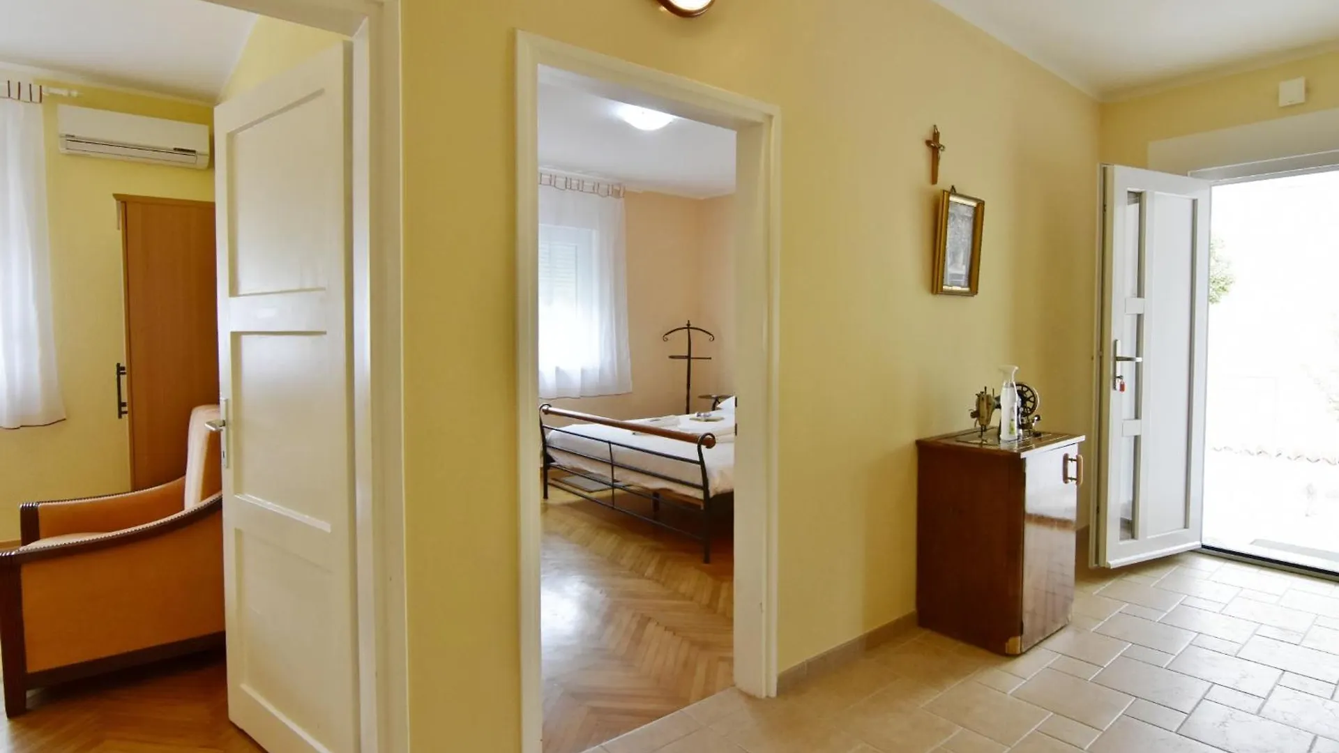 Nyaraló Family Friendly House With A Swimming Pool Umag - 22775 Villa